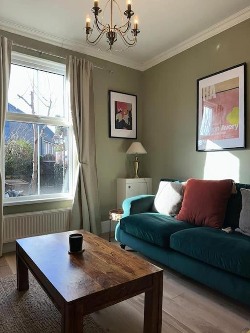 Вилла Townhouse In Belfast, Newtownabbey. Экстерьер фото
